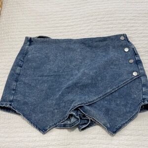 SHEIN Dark Blue Denim Skorts with Button Detail